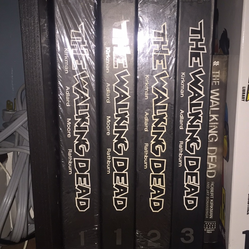 The walking dead omnibus 1,2,3 first print on #1